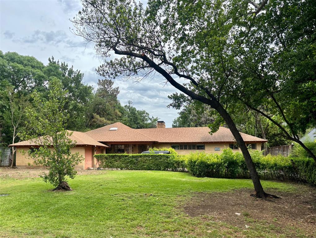 ***WE ARE IN A MULTIPLE OFFER SITUATION. PLEASE PROVIDE YOU HIGHEST AND BEST OFFER BY 5:00PM WEDNESDAY MAY 27TH. IN CONSIDERATION OF THE MEMORIAL WEEKEND.***

Seize the exceptional opportunity to create your dream home in Bluffview, the most prestigious neighborhood in North Dallas. Known for its breathtaking 50-foot cliffs overlooking Bachman Creek, winding streets, and lush, rolling terrain, Bluffview offers a truly unique living experience. Centrally located near Love Field and the esteemed Preston Hollow area, this exclusive enclave boasts large luxury homes and modern estates. Residents enjoy proximity to the area's most prestigious private schools and an array of premier dining and shopping options.

Bluffview Estates features a diverse array of luxurious architectural styles, promising a harmonious blend of elegance and innovation. The available lot, spanning 0.425 acres, is situated on a picturesque street lined with majestic, canopy-covered trees. The standout feature of the backyard is a stunning, mature magnolia tree—an ideal backdrop for the construction of a luxurious pool and splendid outdoor oasis.

Imagine your custom home nestled in this magnificent setting, surrounded by elegant residences. We invite you to visit and envision the many possibilities that await you on this remarkable lot, located in one of North Dallas's finest neighborhoods.