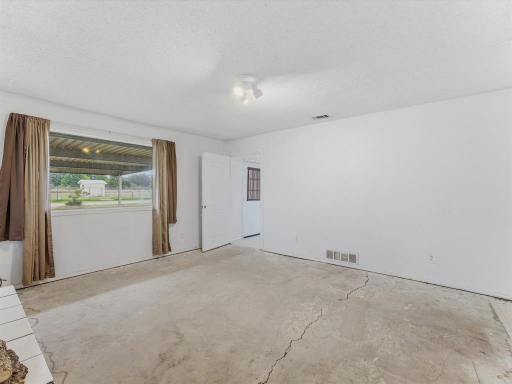 Macs Oaks - Residential