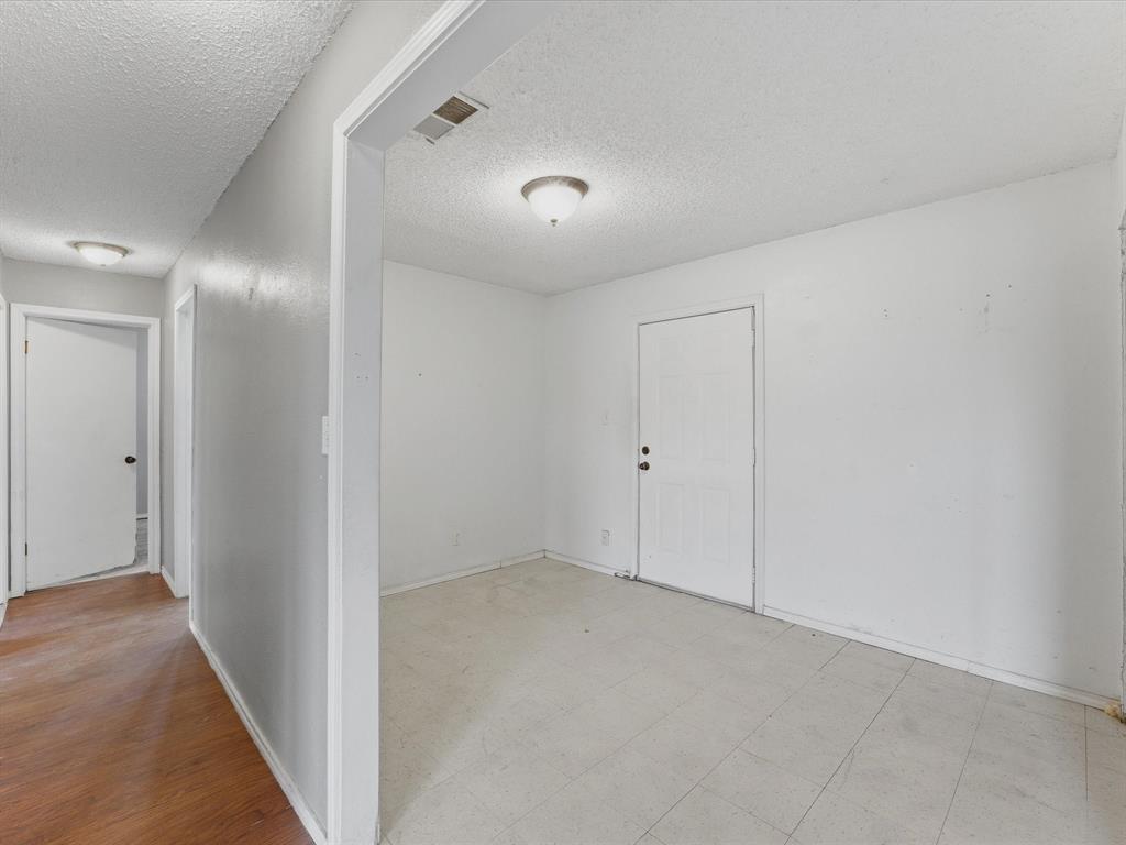 Macs Oaks - Residential
