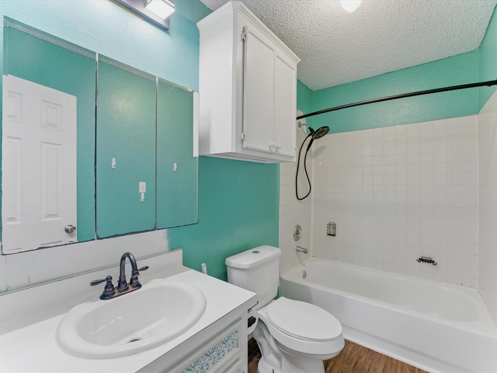 Macs Oaks - Residential