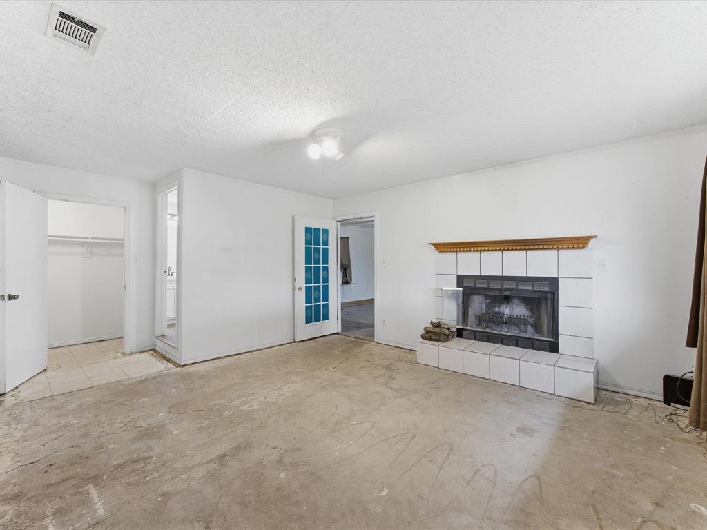 Macs Oaks - Residential
