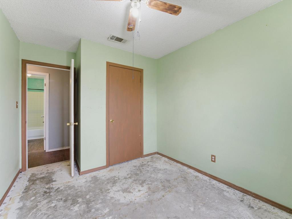 Macs Oaks - Residential