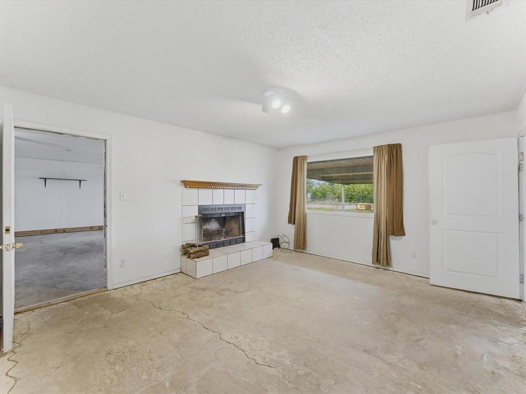 Macs Oaks - Residential