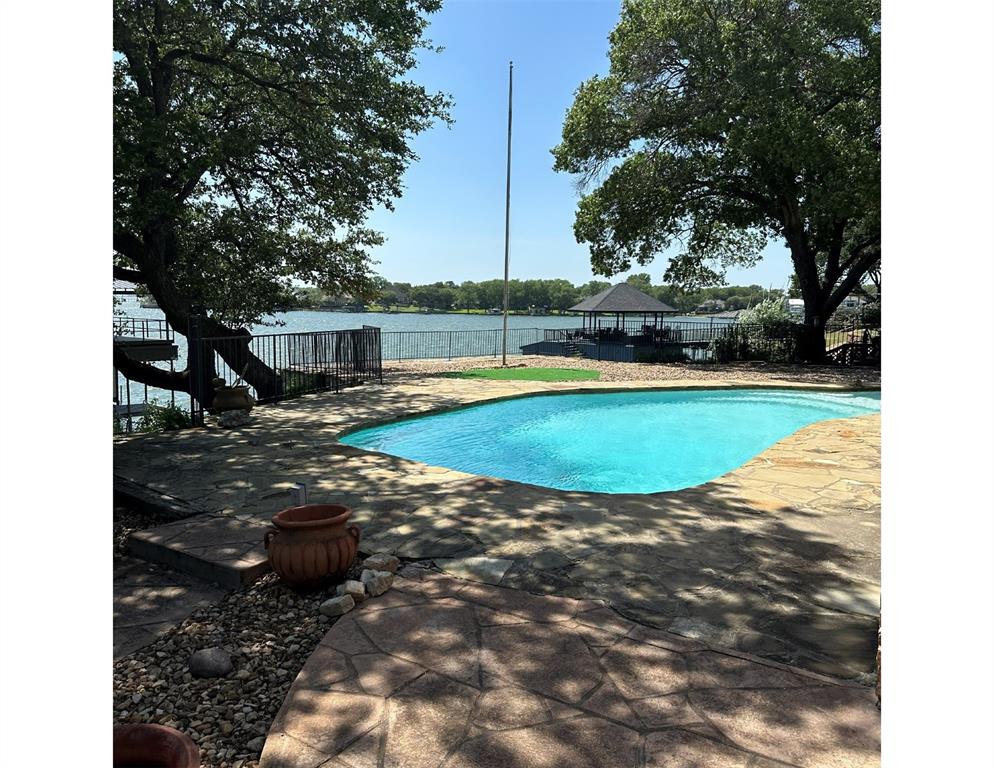 Lake Country Estates Add - Residential