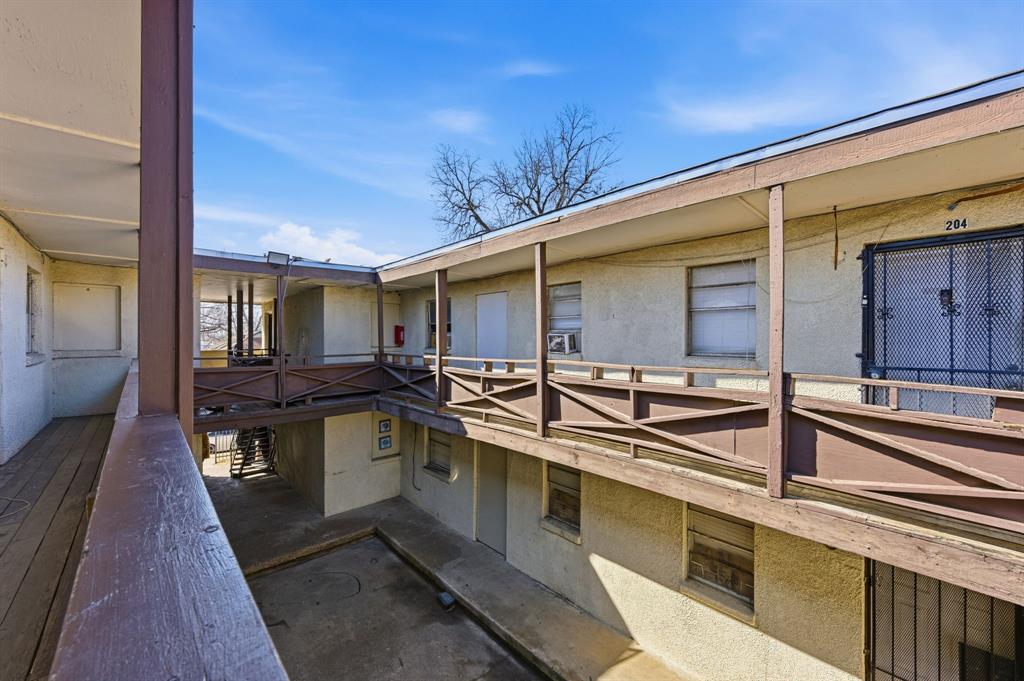 D L Richardsons - Residential Income