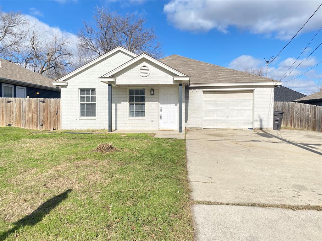 This is a stunning 4-bedroom, 2-bathroom single family home located in Fort Worth, TX. This property has an adorable floorplan with spacious bedrooms, an open kitchen, granite countertops, luxury vinyl plank flooring, ceiling fans throughout, stainless steel dishwasher, fresh paint on the interior, and a fenced in yard. This property will not last long, call to setup a showing today!

Tenant is responsible for a $100 admin fee at lease signing.
All residents are enrolled in the Resident Benefits Package for $35.95 month which includes liability insurance, credit building to help the resident’s credit score with timely rent payments, up to $1M Identity Theft Protection, HVAC air filter delivery and a move-in concierge service during your move-in.