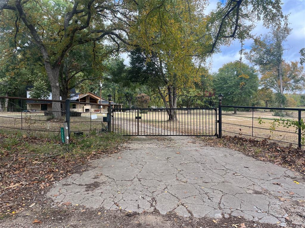 K H DOUGLAS SUR CEDAR CREEK RANCHETTES - Residential