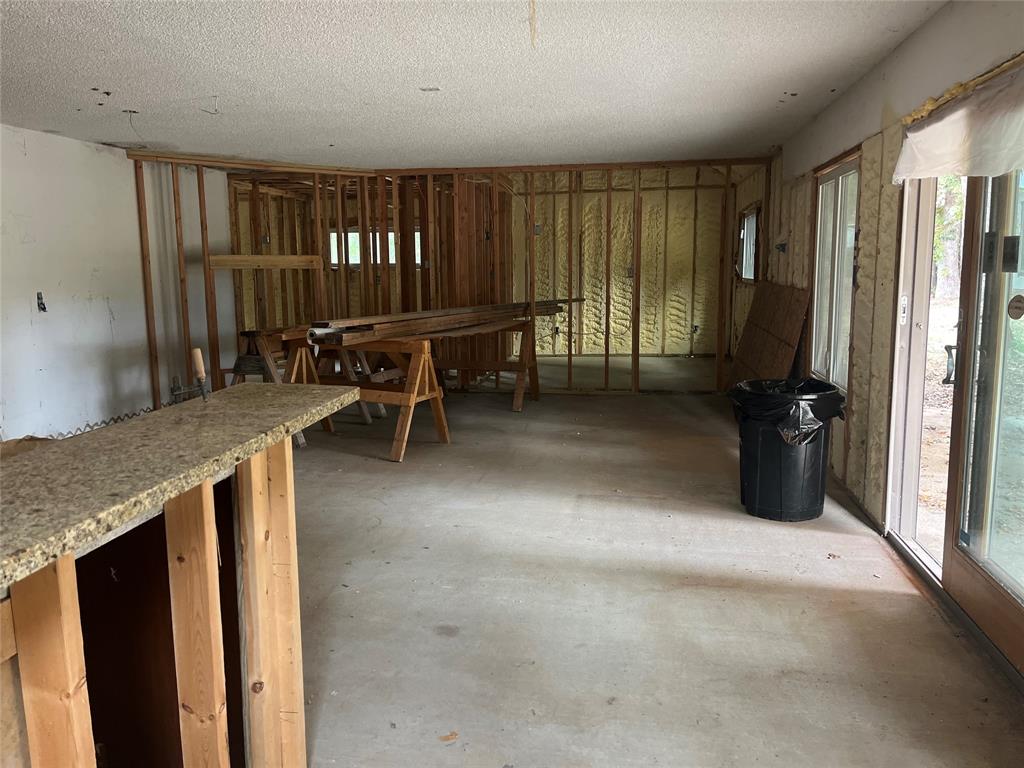 K H DOUGLAS SUR CEDAR CREEK RANCHETTES - Residential
