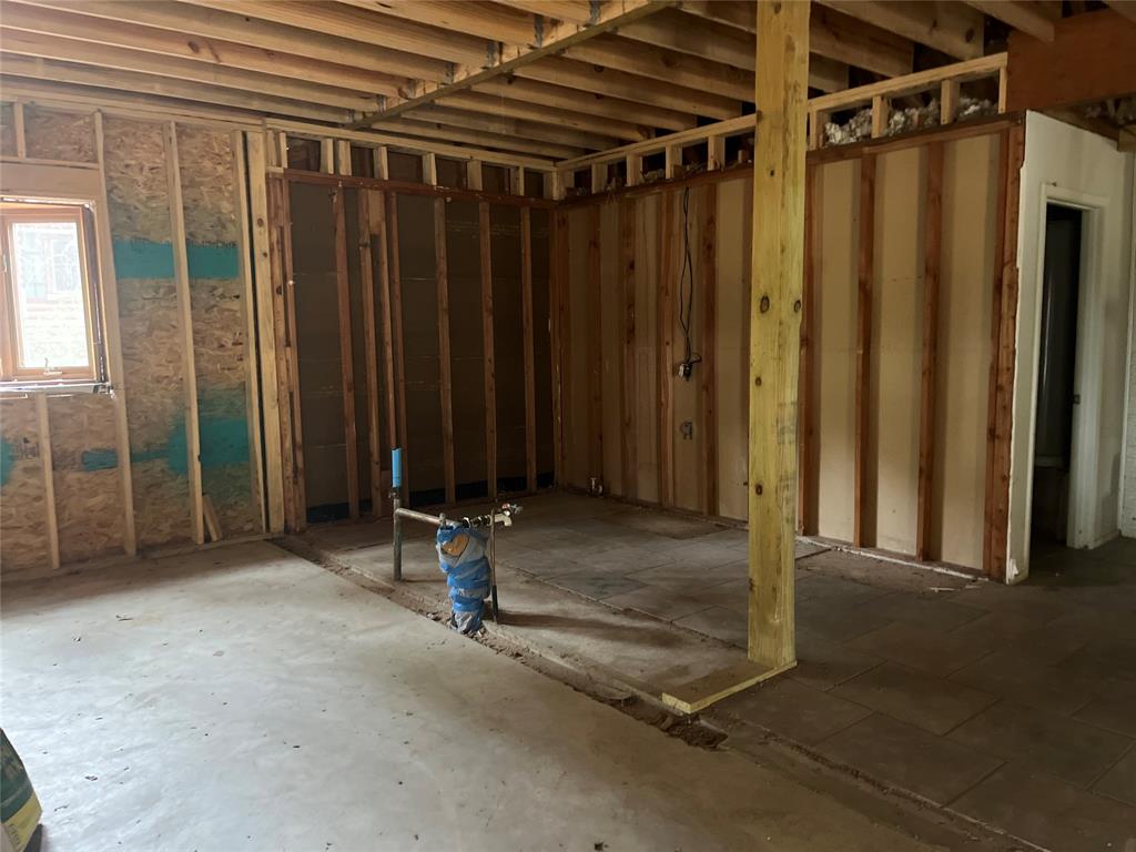 K H DOUGLAS SUR CEDAR CREEK RANCHETTES - Residential