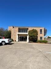 LOCATION, LOCATION, LOCATION!! Nice office location for a number of business office.