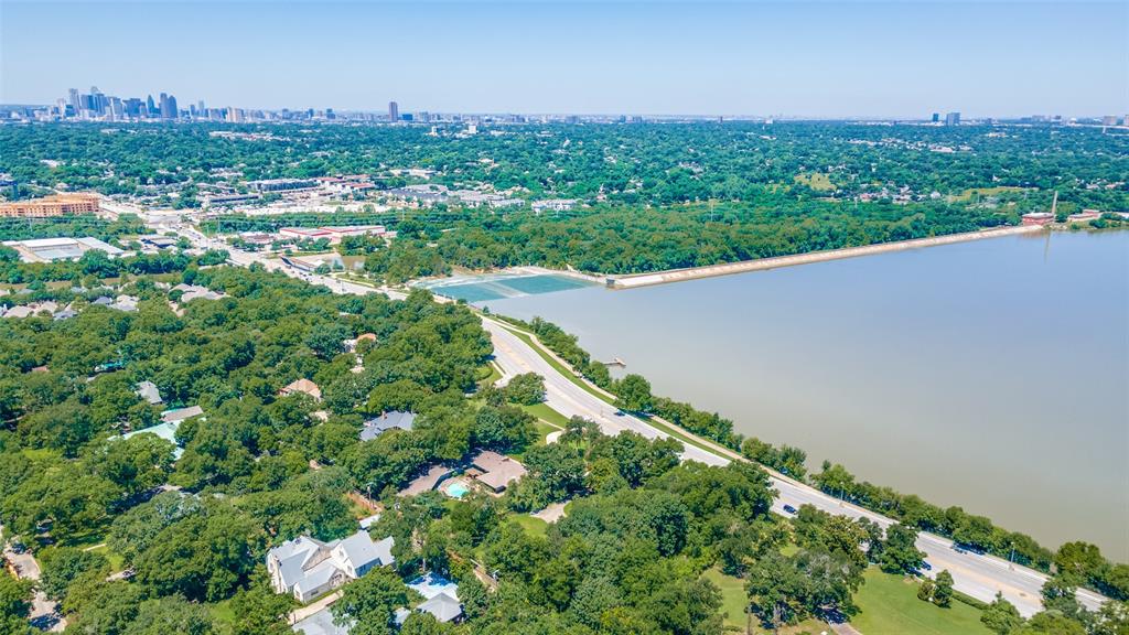 Forest Hills - Land