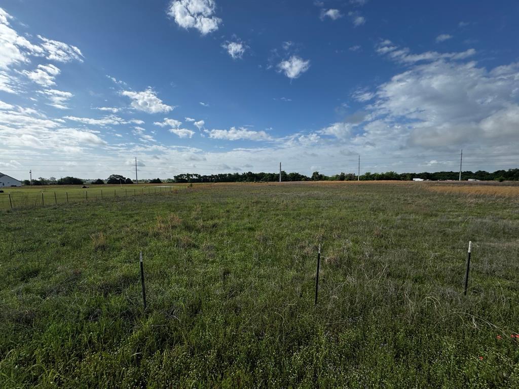 Escape to Country Living with Easy Access to the City – 6 Acres of Beautiful Land in Wills Point, TX!

This 6-acre property offers the perfect blend of peaceful country living and modern conveniences, nestled in the heart of Wills Point, Texas. Located just outside the city limits, this open parcel of land features 257 feet of road frontage, making it ideal for building your dream home or creating a private retreat.

At the back of the property, enjoy the serene views of a small pond, adding a touch of tranquility to the expansive landscape. The area is rapidly developing, with attractive homes being built nearby, making it a great time to invest in this up-and-coming neighborhood.

Wills Point is the quintessential small-town Texas experience—friendly neighbors, local diners, and a relaxed pace of life that lets you truly unwind. While you’ll enjoy the peace and quiet of country living, you’re still just a short drive from local amenities such as a grocery store, school, and popular restaurants. Plus, with quick access to Interstate 20, you can be in either Dallas or Tyler in no time, offering the best of both worlds for commuters.

Whether you’re looking for a place to build, invest, or simply soak in the beauty of nature, this property offers endless possibilities. Come see why so many are choosing to call Wills Point home—schedule a tour today!