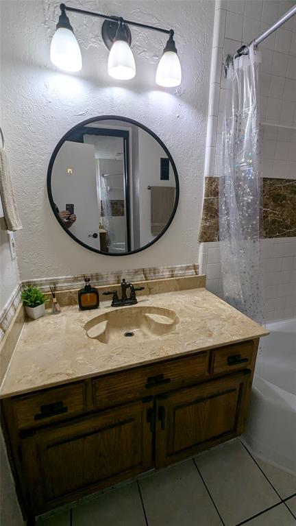 Emily Lane Condo - Residential