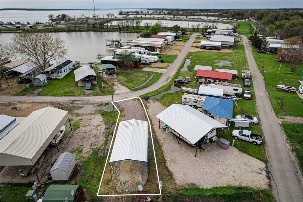 Pelican Isle - Land