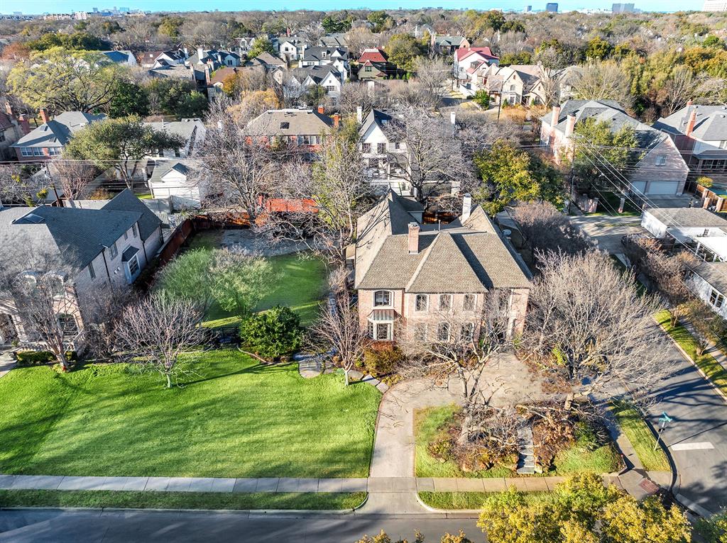CARUTH HILLS - Residential