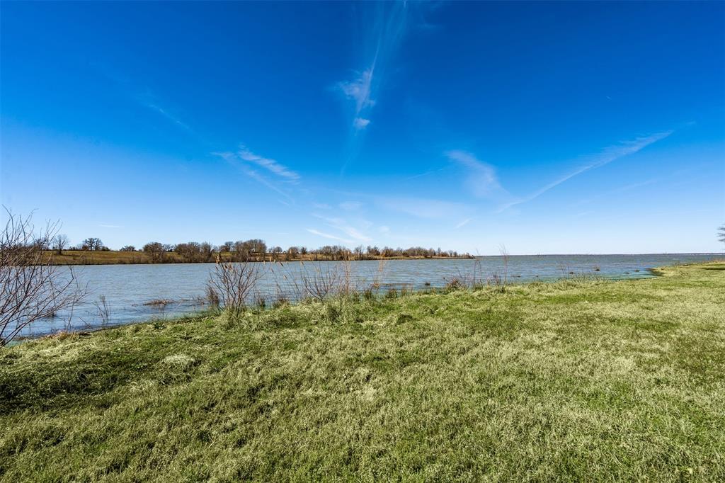 Admiral Shores on Richland Chambers Lake - Land
