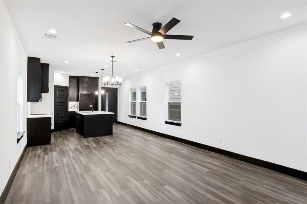 Lincoln Manor - Residential