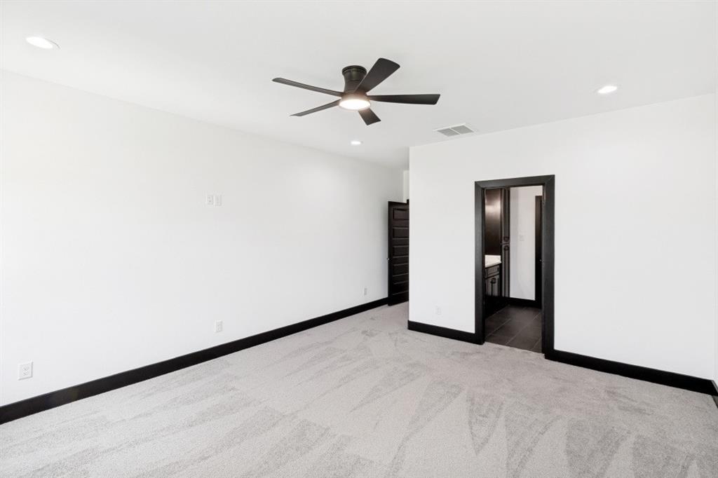 Lincoln Manor - Residential