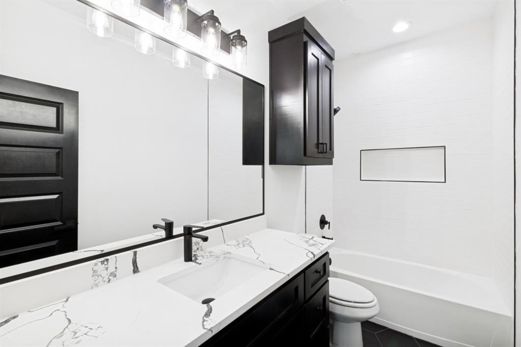 Lincoln Manor - Residential