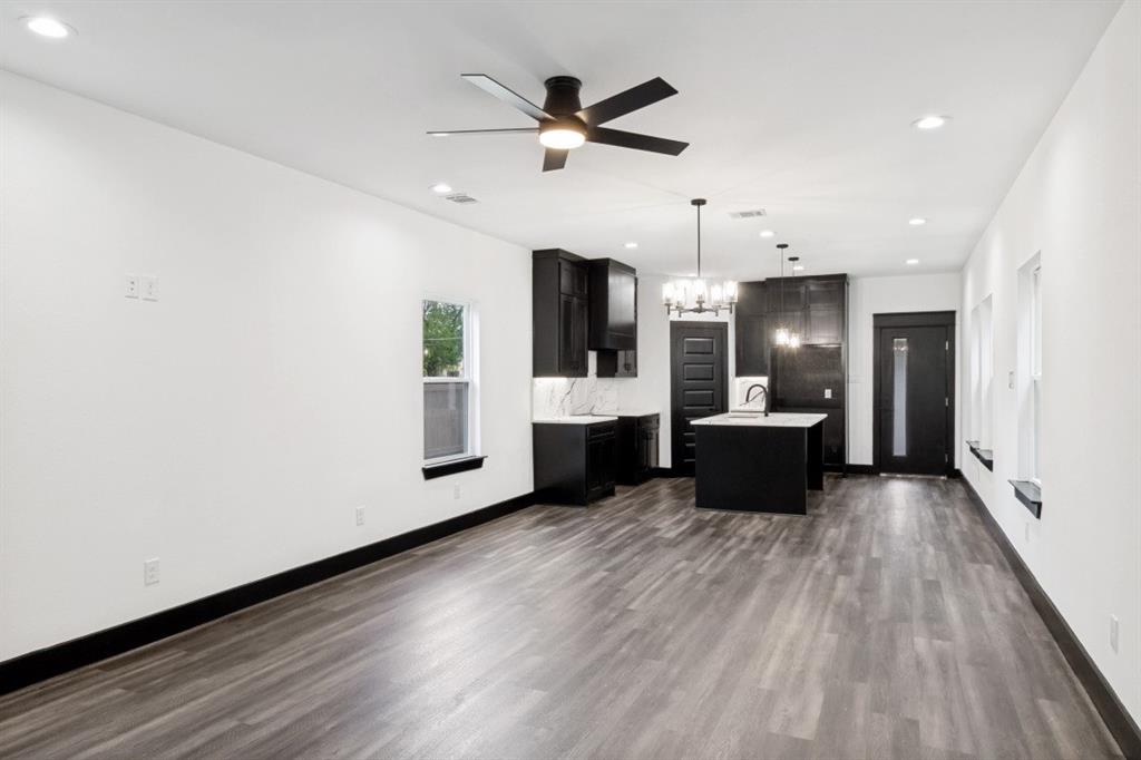 Lincoln Manor - Residential