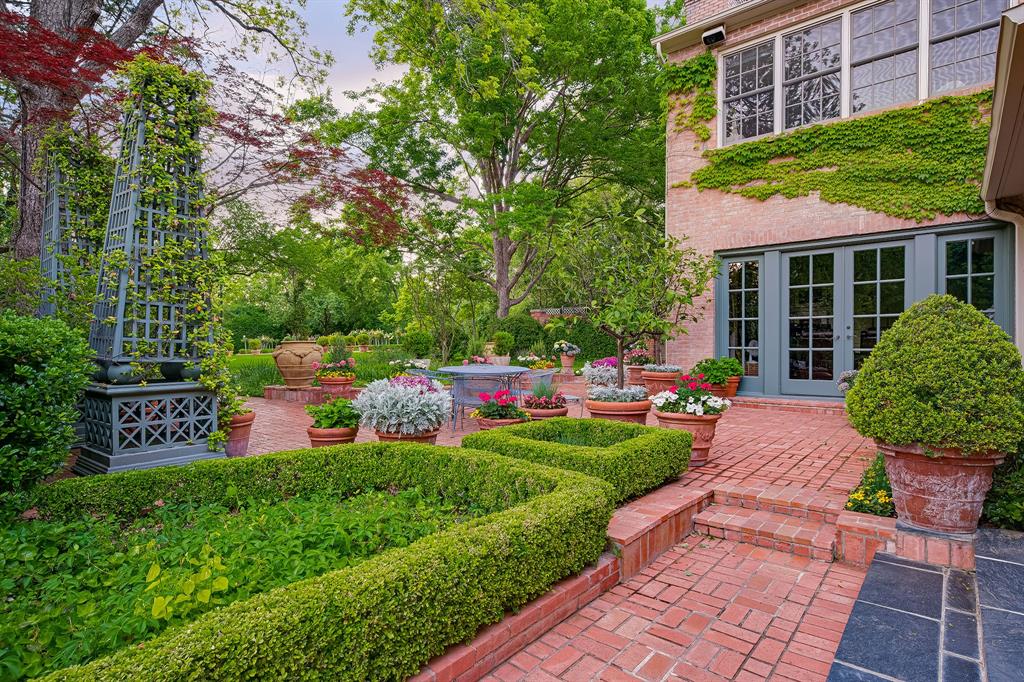 Carroll & Culwells - Residential