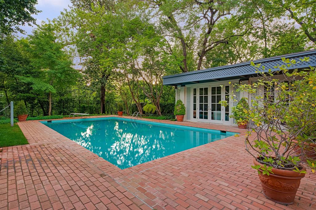 Carroll & Culwells - Residential