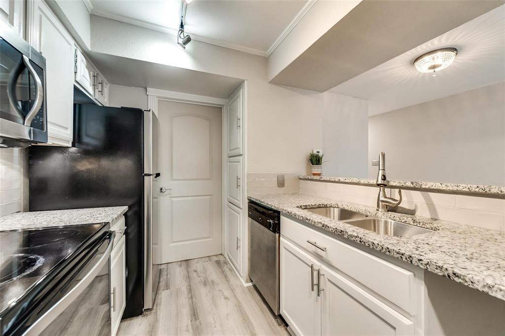 La Buena Vida - Residential Lease