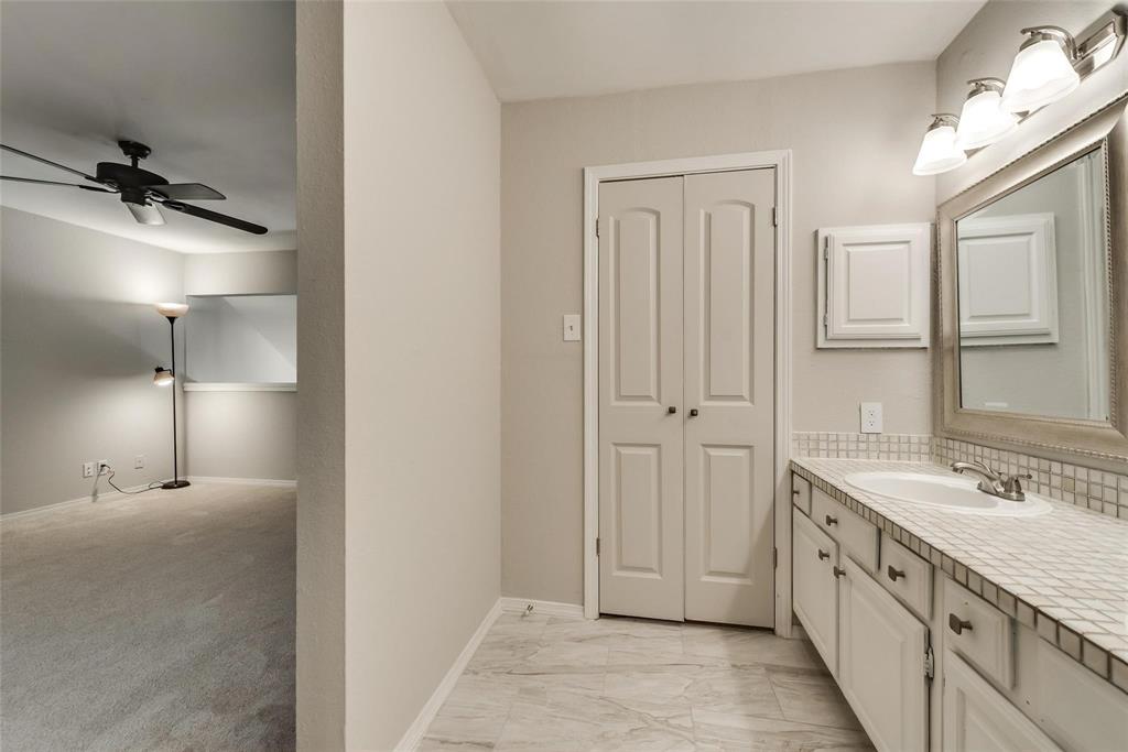 La Buena Vida - Residential Lease