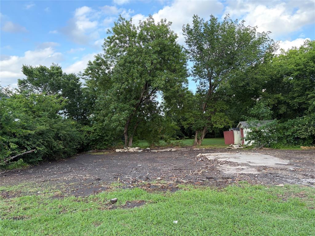 B F Boydston - Commercial Sale