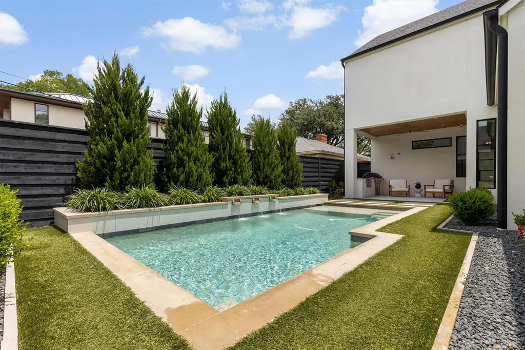 Lovers Lane Heights - Residential