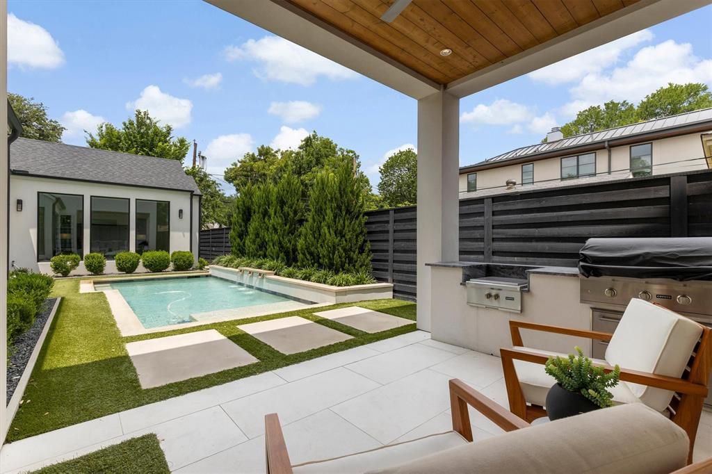 Lovers Lane Heights - Residential