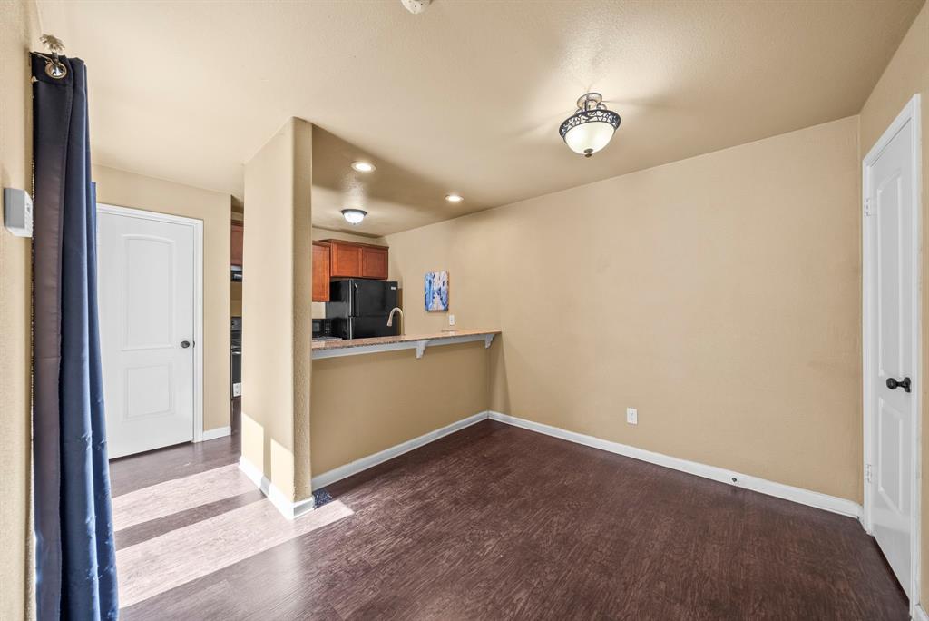 Woodhaven Condo - Residential