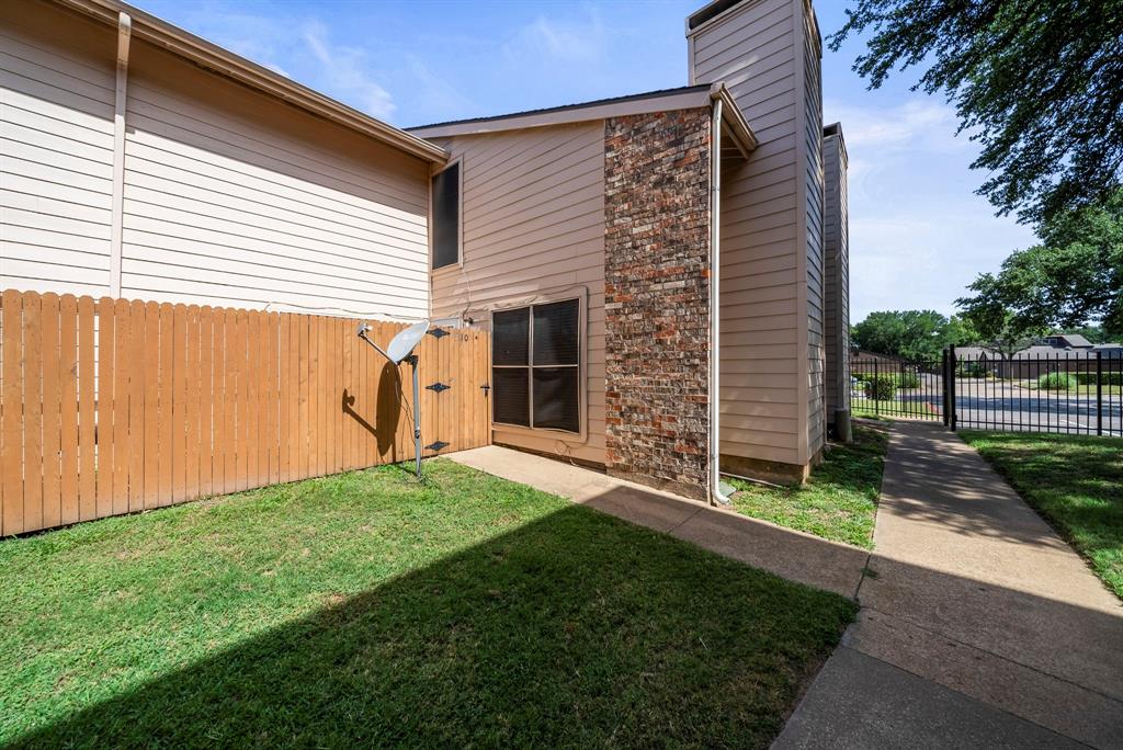 Woodhaven Condo - Residential
