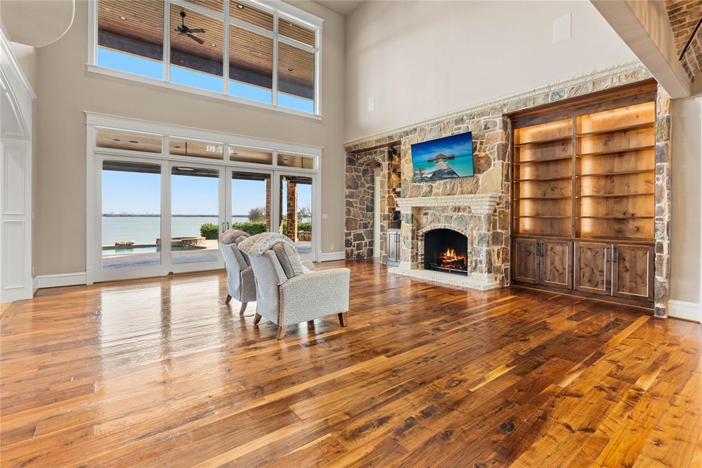 SUNRISE BAY AT LAKE LEWISVILLE - Residential