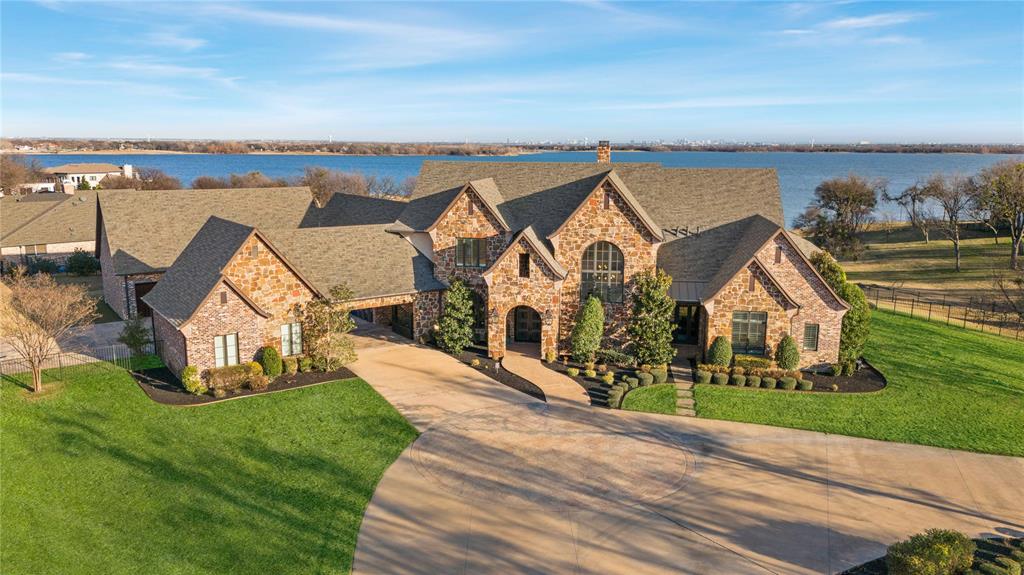 SUNRISE BAY AT LAKE LEWISVILLE - Residential