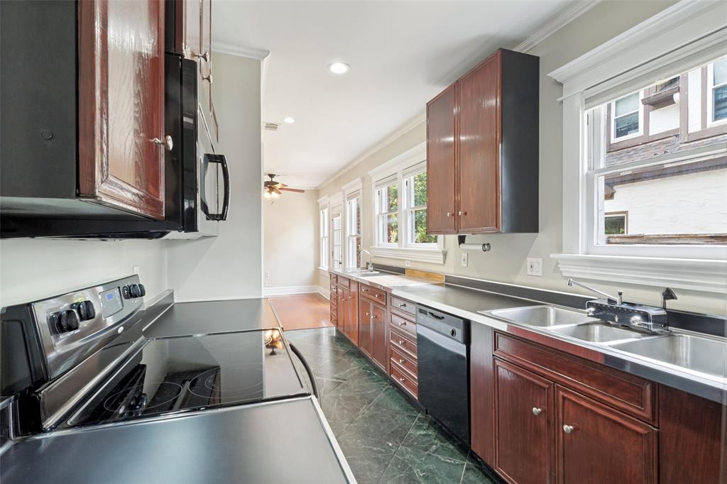 Hollywood Rev - Residential