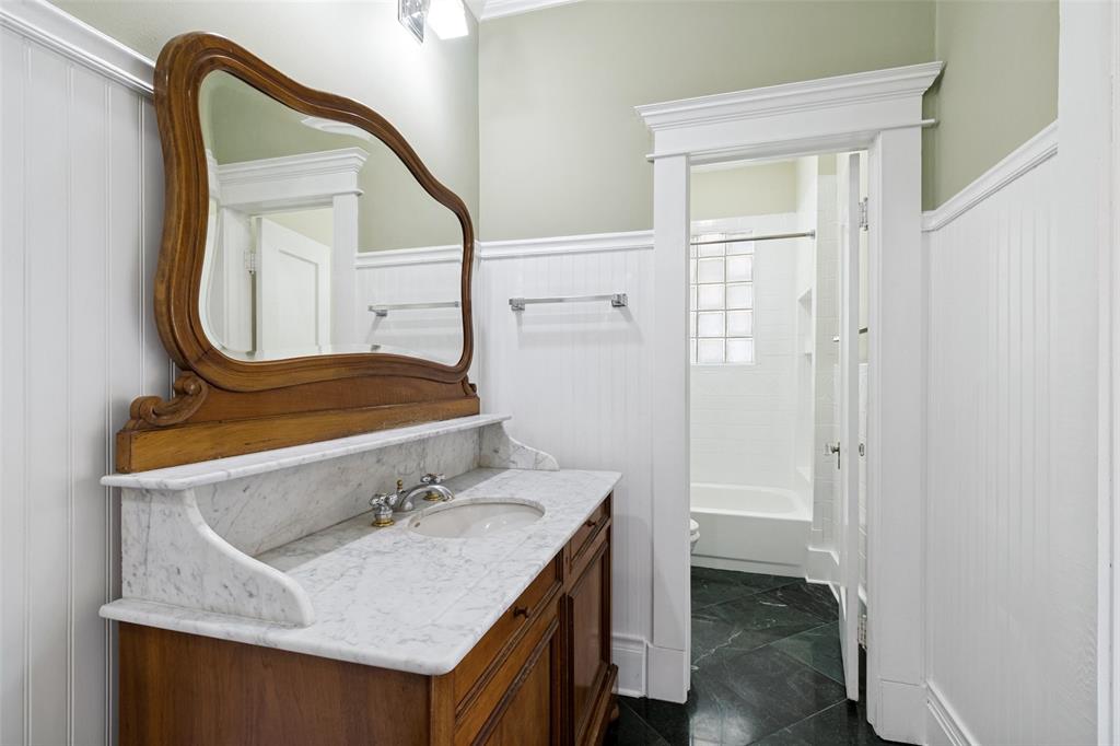 Hollywood Rev - Residential