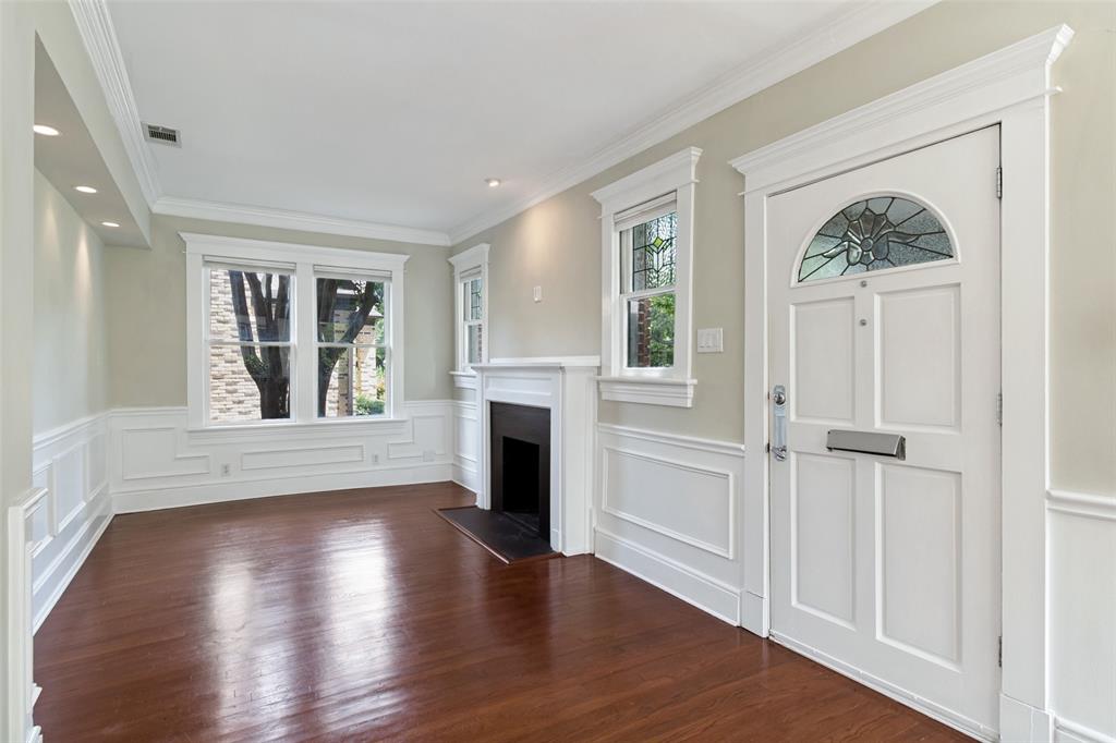 Hollywood Rev - Residential