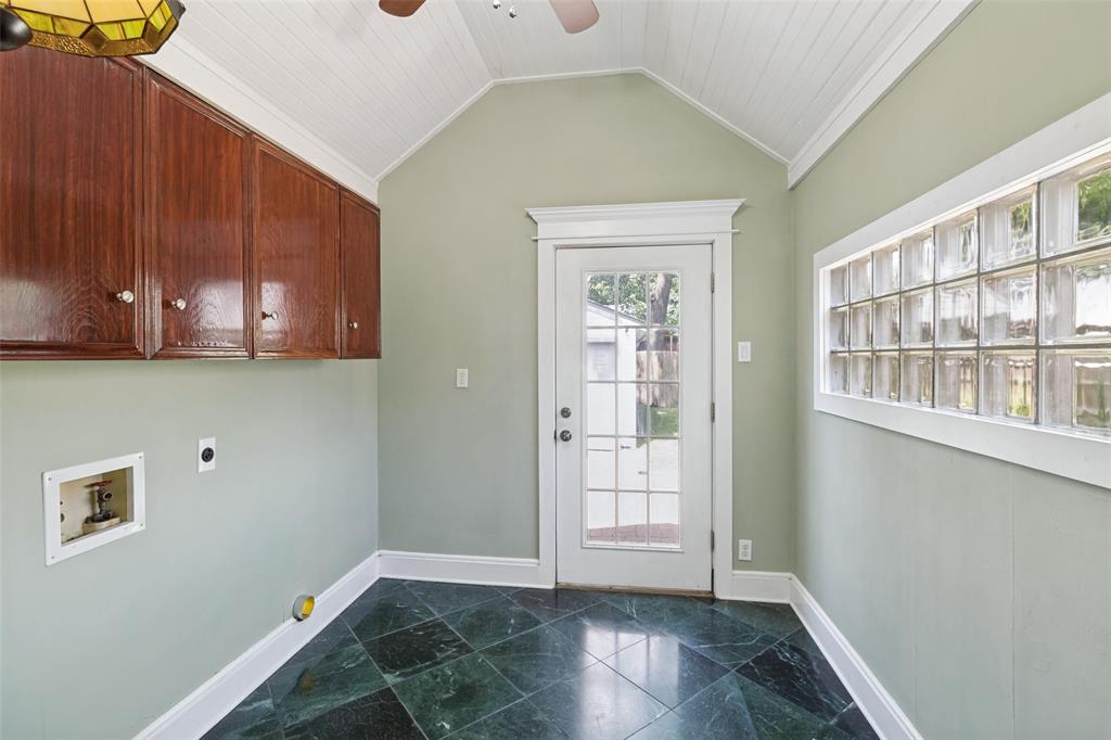 Hollywood Rev - Residential