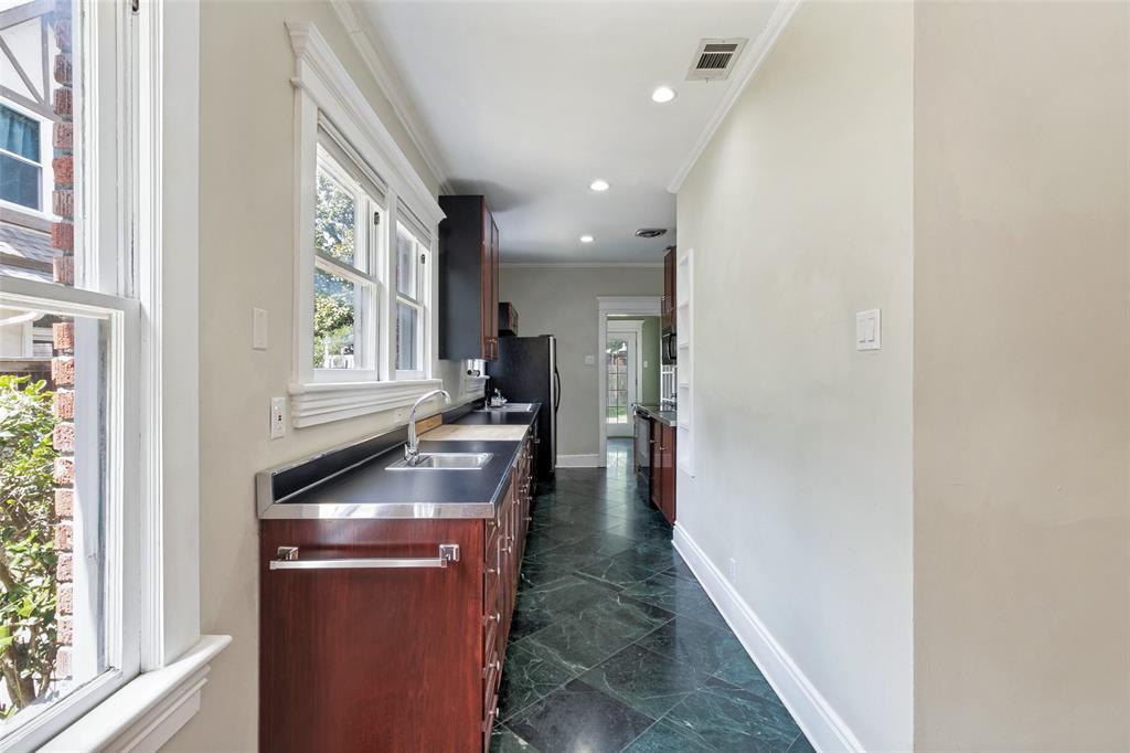 Hollywood Rev - Residential