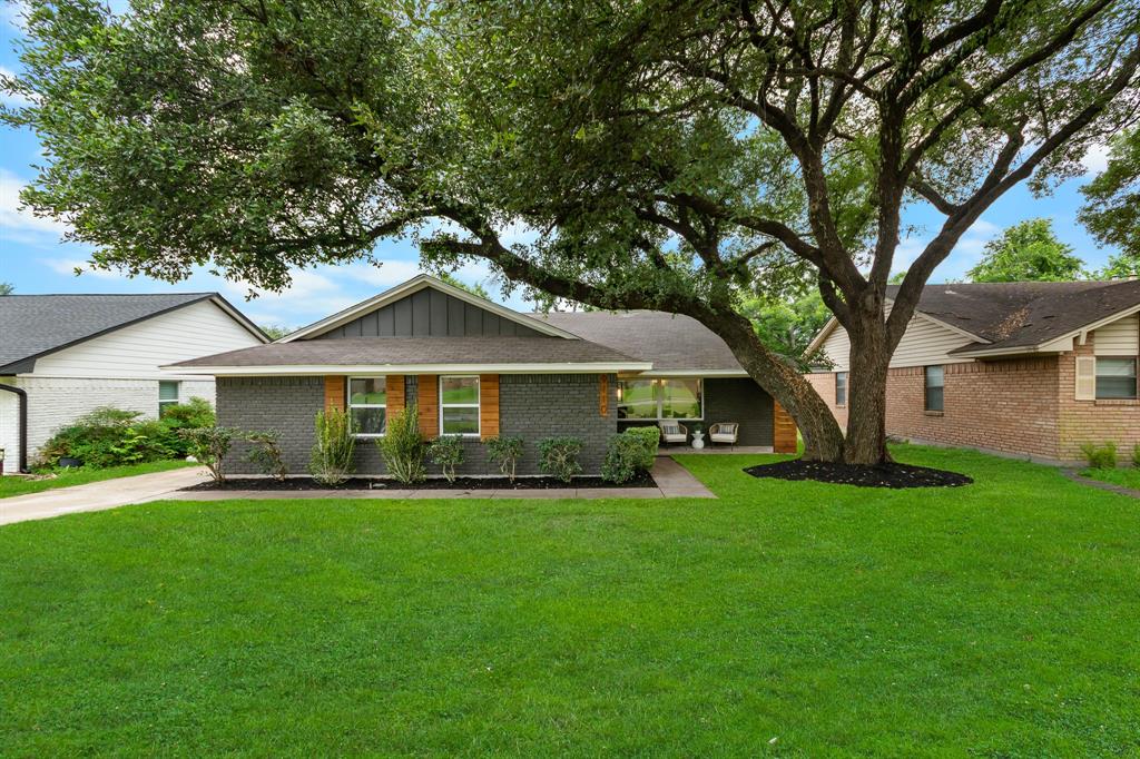 Casa Linda Forest - Residential