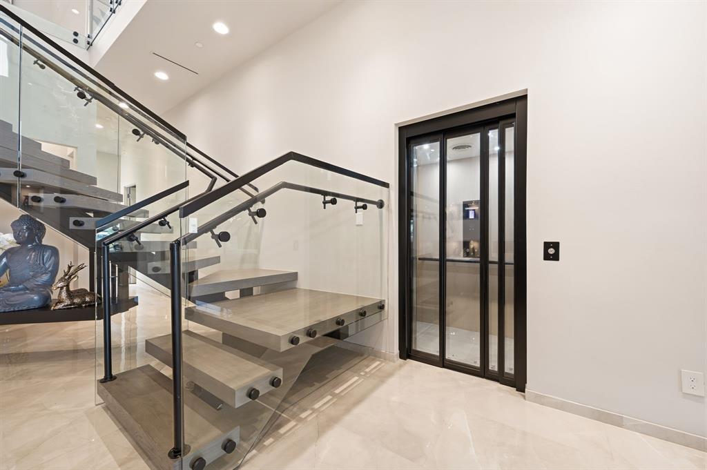 Crescent Heights Add - Residential