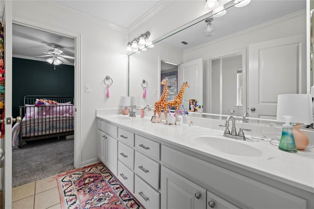 Holly Star - Residential