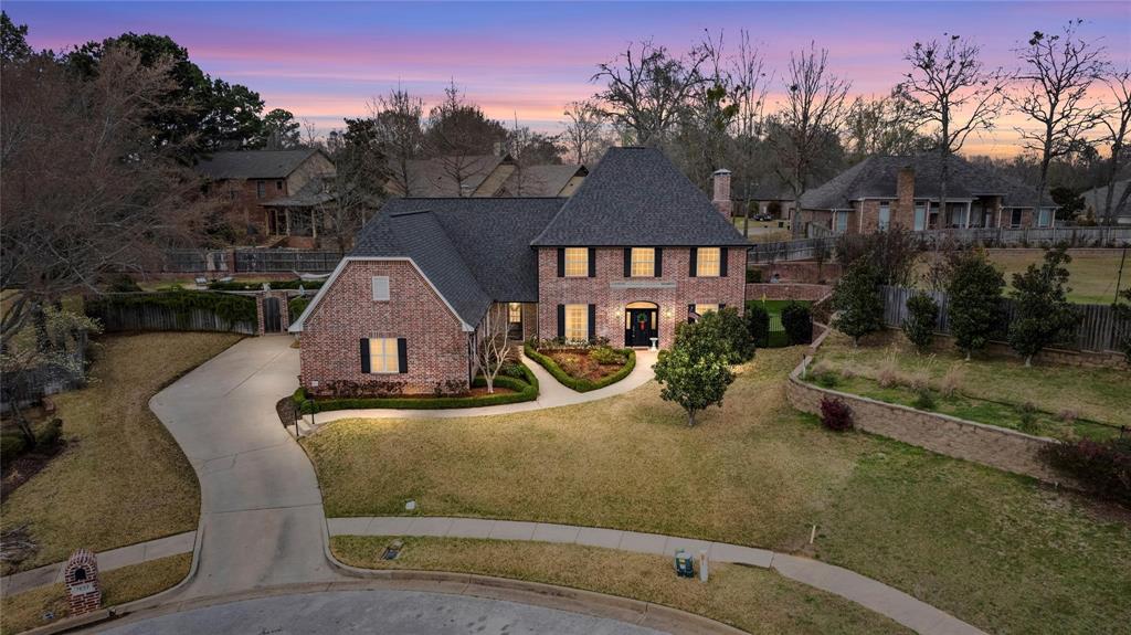 Holly Star - Residential