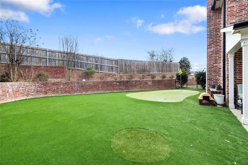 Holly Star - Residential