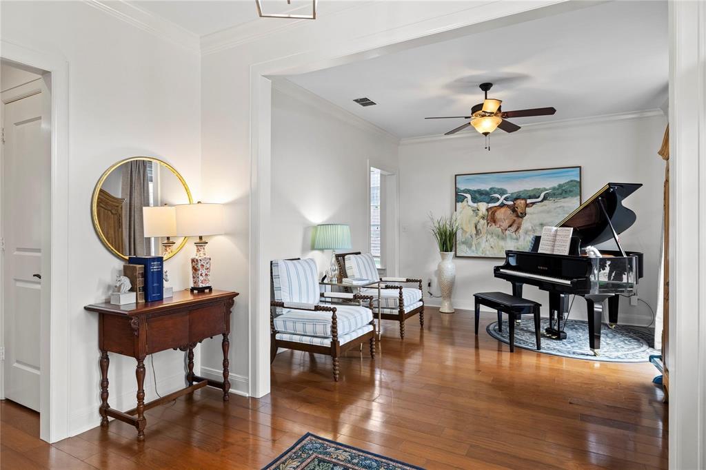 Holly Star - Residential