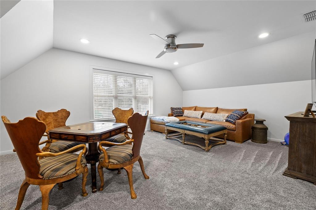 Holly Star - Residential