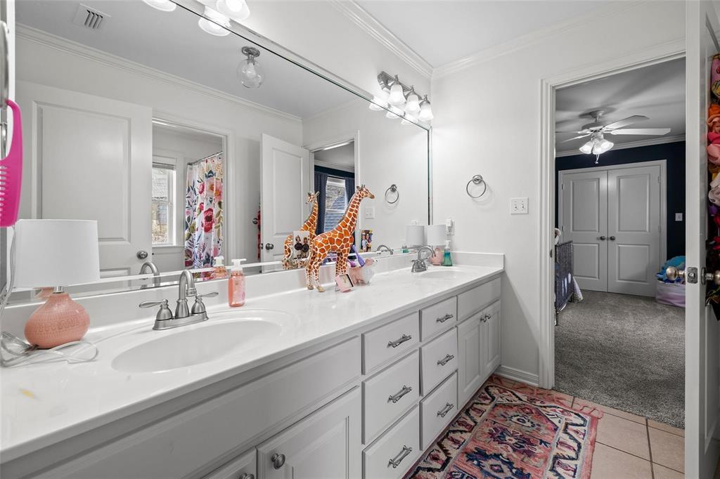 Holly Star - Residential