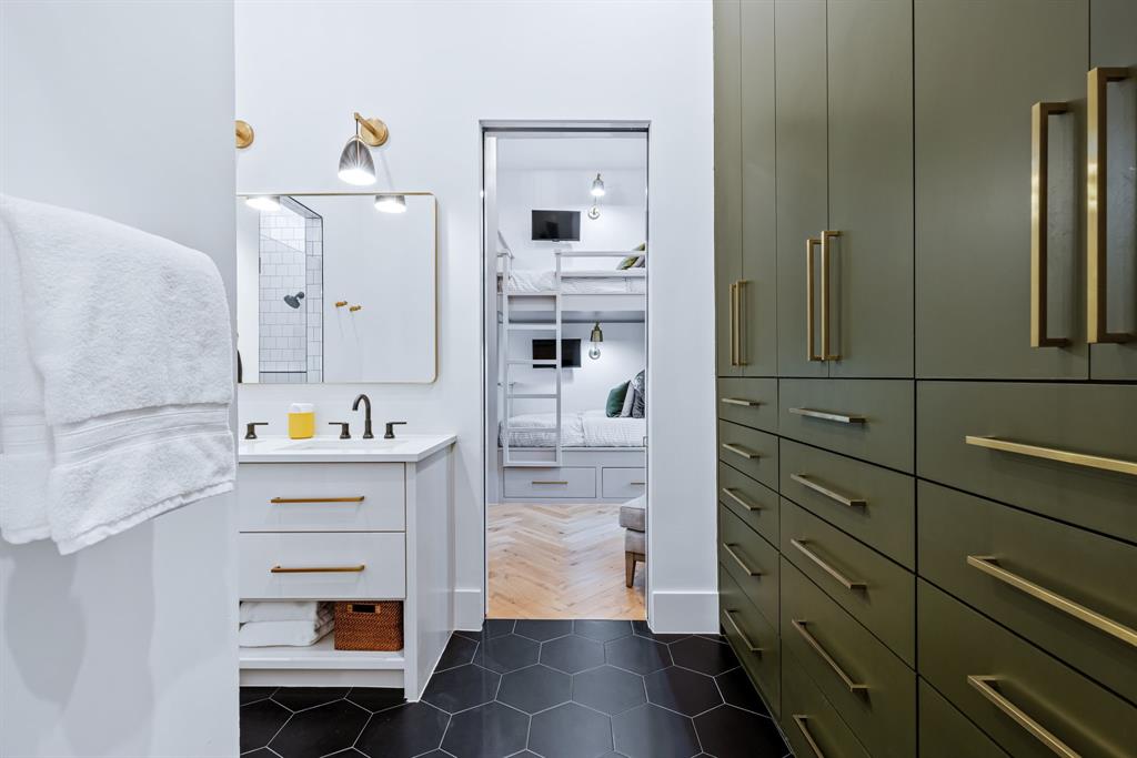 Beacon Hill - Residential
