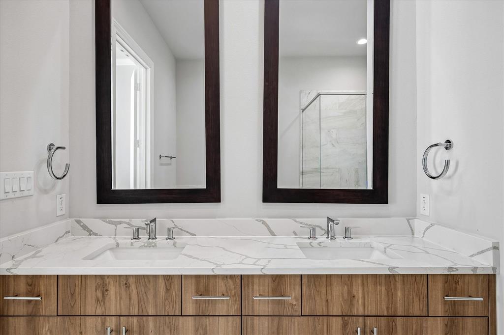 Addison Grove Add - Residential